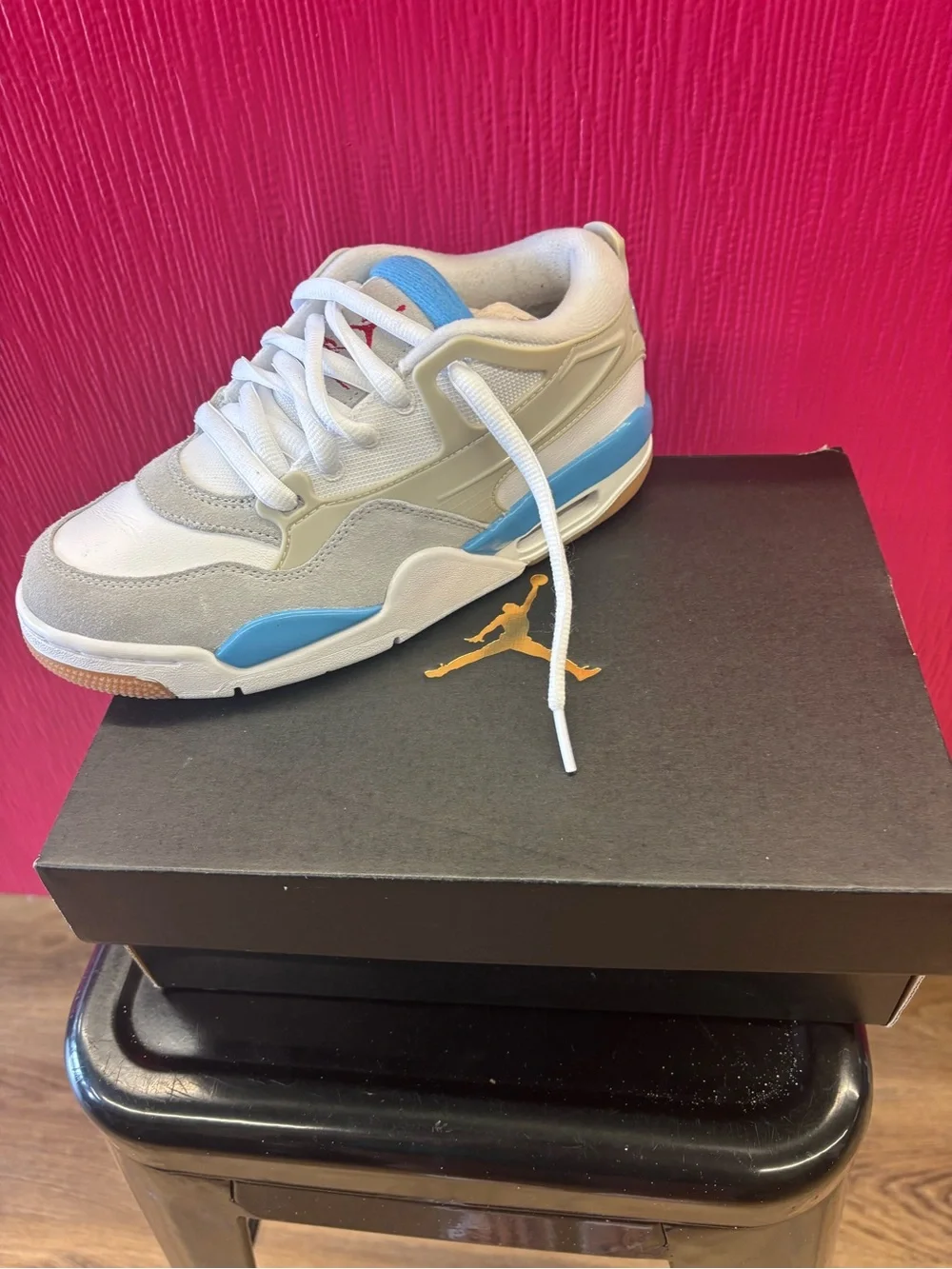 Jordan Kids White and Light Blue Low-Top Sneakers